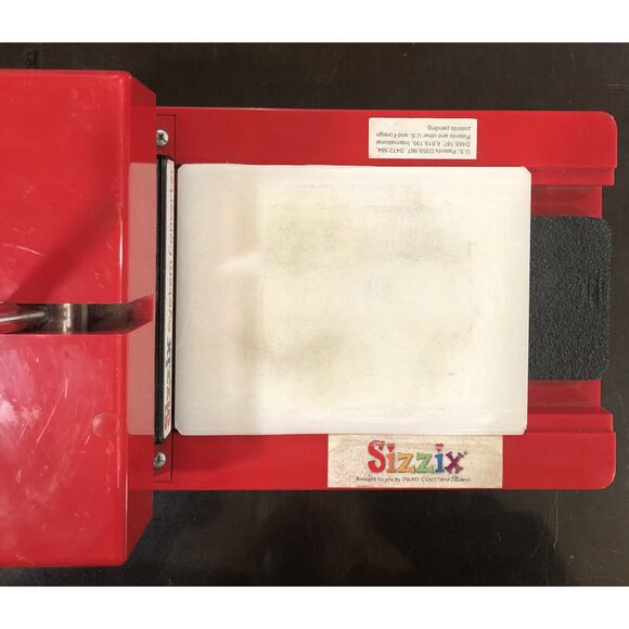 Sizzix Original Red Personal Die Cutter Press Machine System Converter 12Lb - Picture 3 of 3